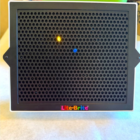 Lite-Brite Classic – NEW (Open Box, Never Played With) – Includes Batteries! - Picture 4 of 9